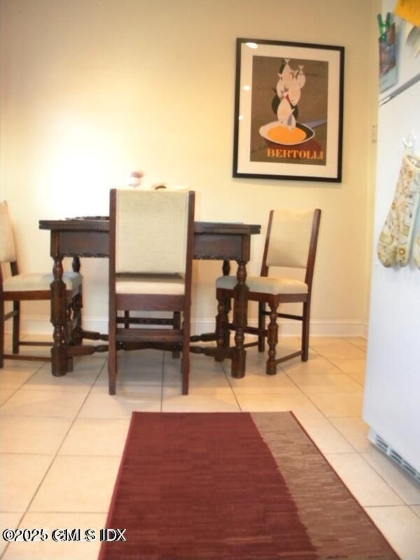 Property Photo:  240 Milbank Avenue 2  CT 06830 