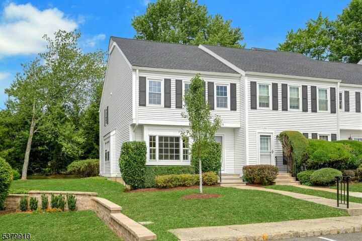 79 Hampshire Dr  Mendham Boro NJ 07945 photo