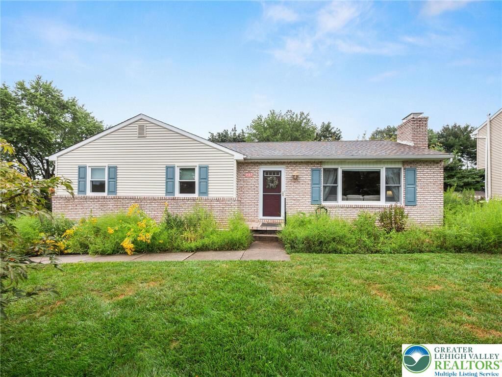 Property Photo:  943 N 6th Street  PA 18049 