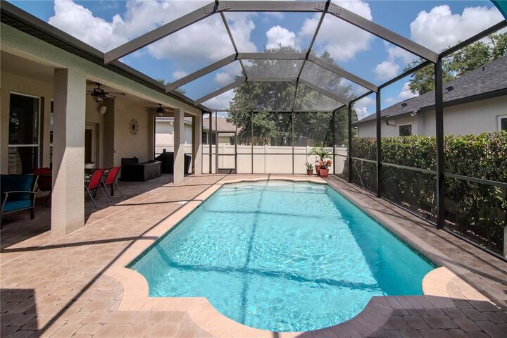 Property Photo: 7204 Derwent Glen Circle FL 34637