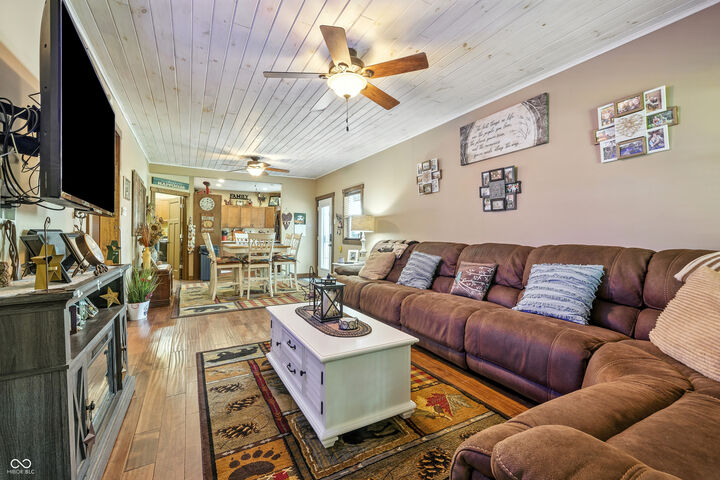 Property Photo: 10760 N Shirley Street IN 47885