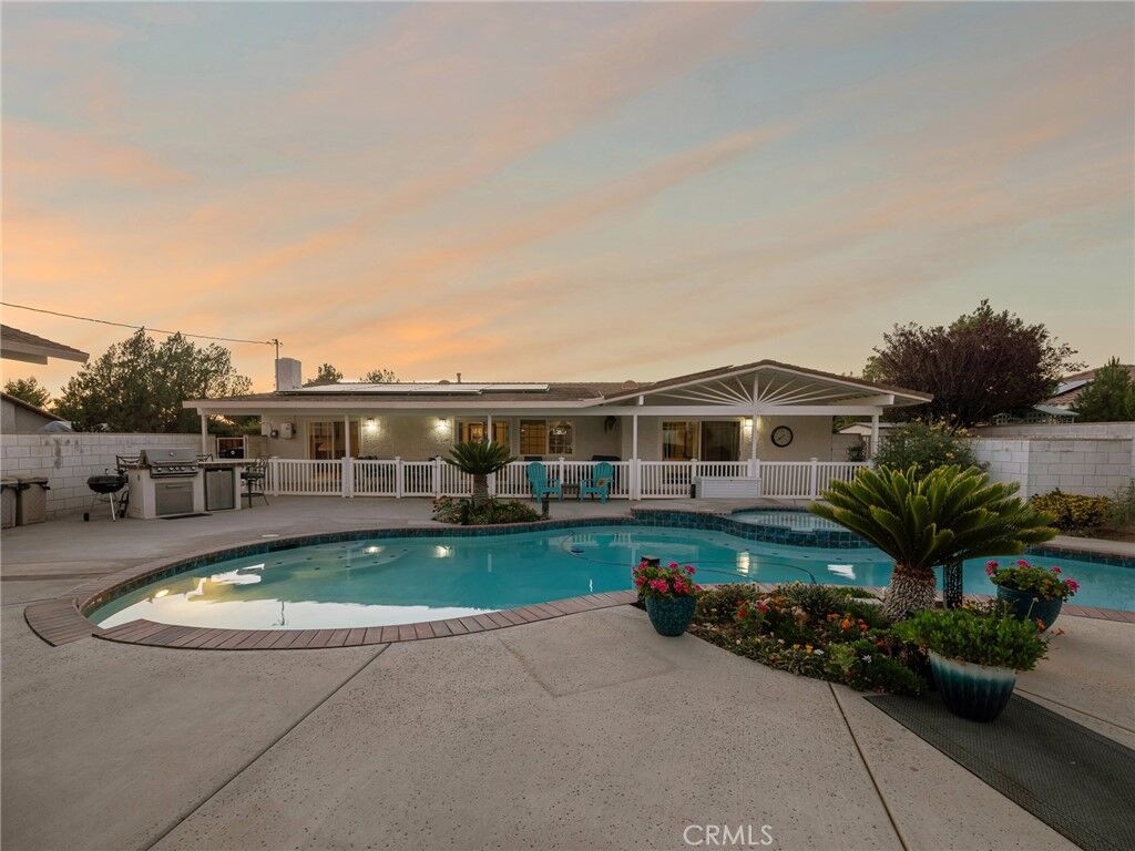 Property Photo: 14139 Havasu Road CA 92307