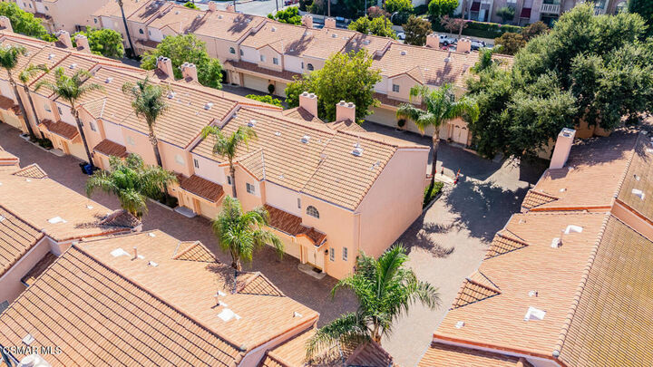 Property Photo: 5200 White Oak Avenue 30 CA 91316
