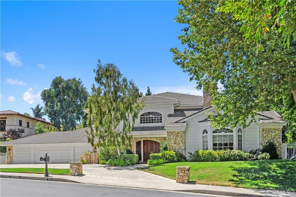 Property Photo: 4751 Westchester Drive CA 91364