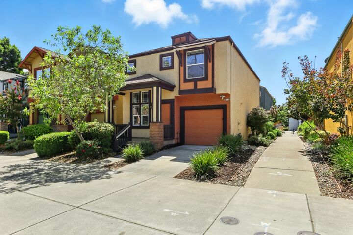 Property Photo:  345 Washington Place  CA 95605 