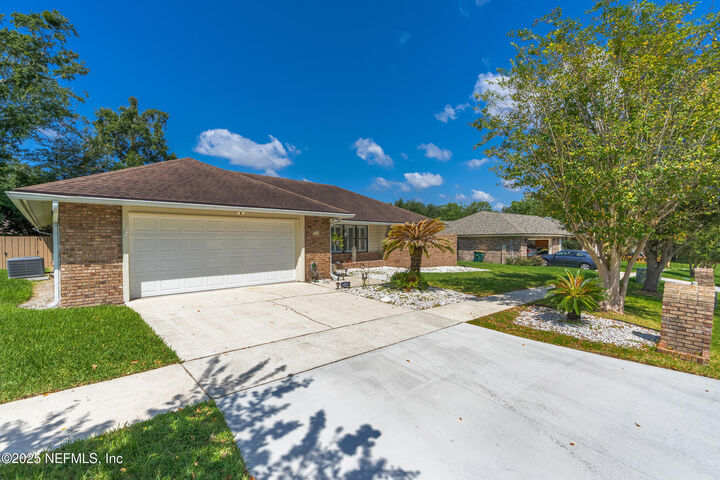 Property Photo:  9134 Barnstaple Lane  FL 32257 