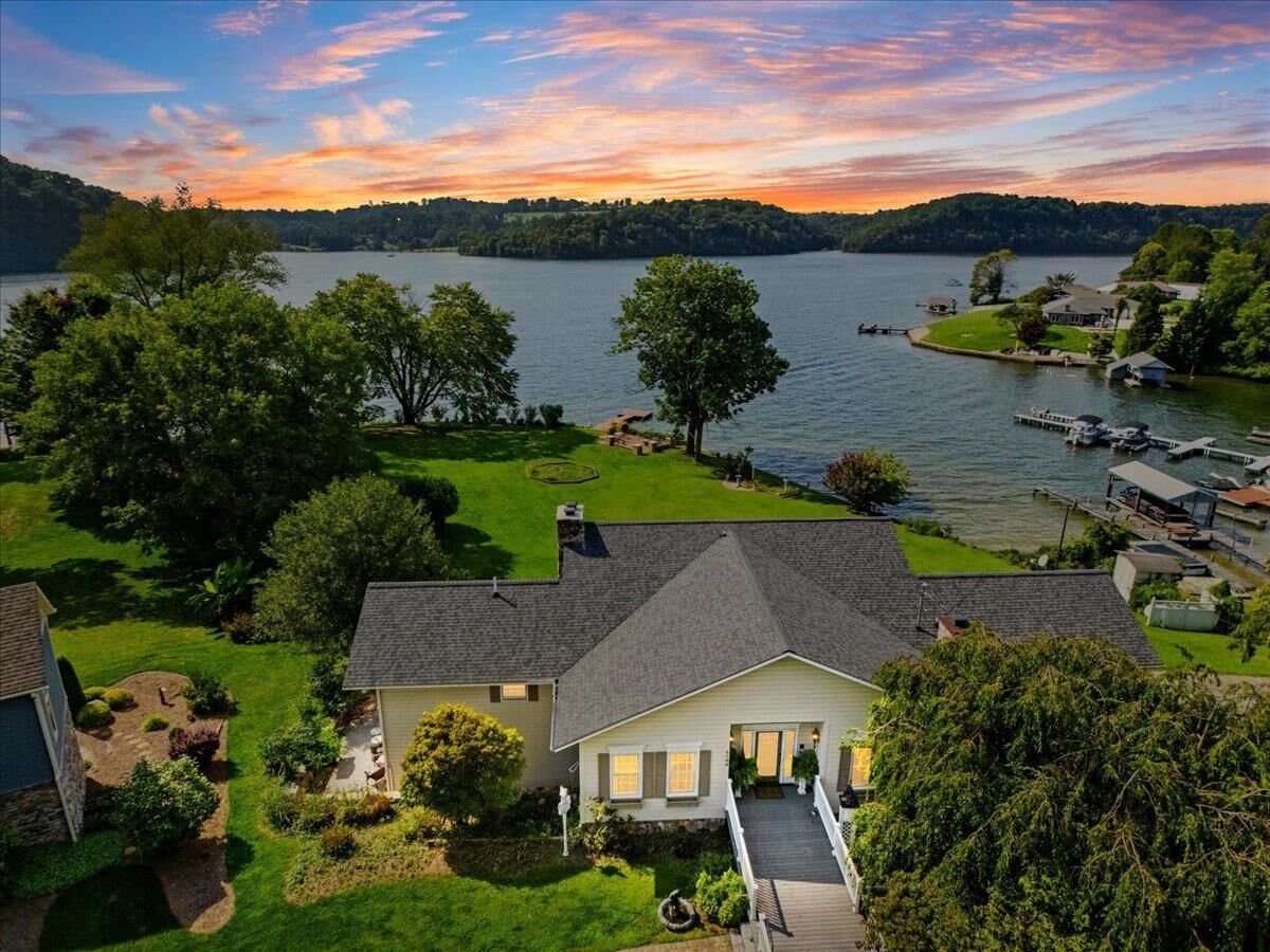 Property Photo: 6760 Circle Drive VA 24141