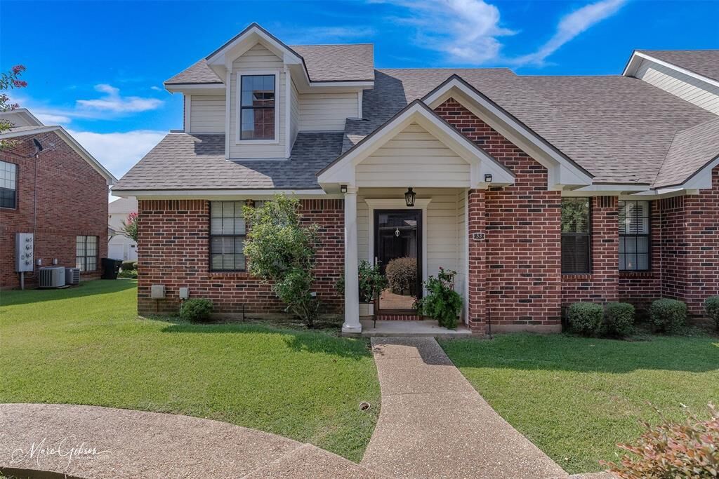 Property Photo: 53 Meadow Creek Drive LA 71111
