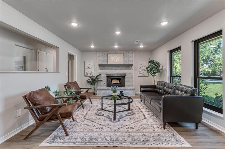 Property Photo: 1902 SE Lawrence Street AR 72712