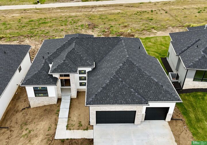 Property Photo:  5614 N 198th Street  NE 68022 