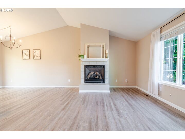 Property Photo: 165 25th Ave OR 97322