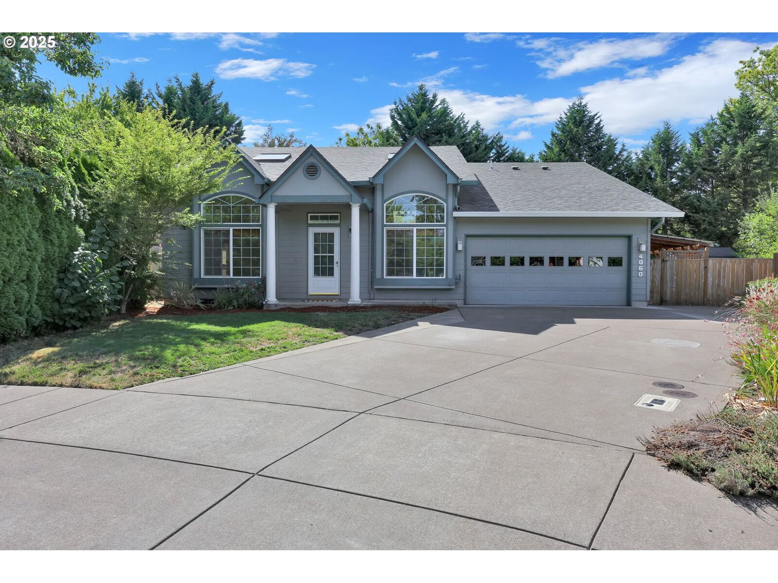 Property Photo:  4060 Torrington Ave  OR 97404 