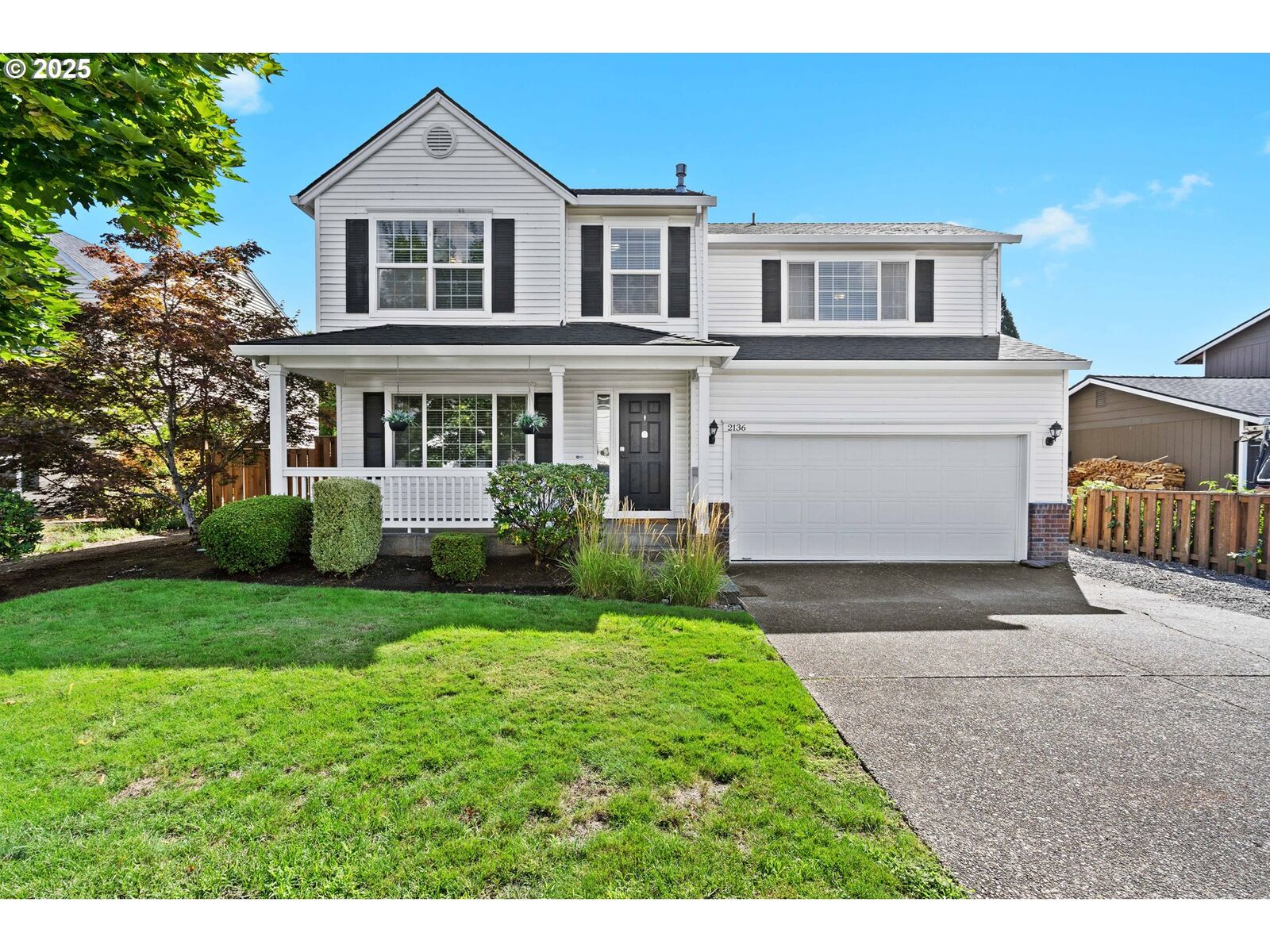 Property Photo:  2136 NE 13th Ave  OR 97124 