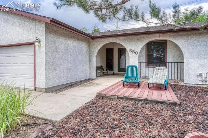 Property Photo: 550 Mesa Vista Court CO 80904