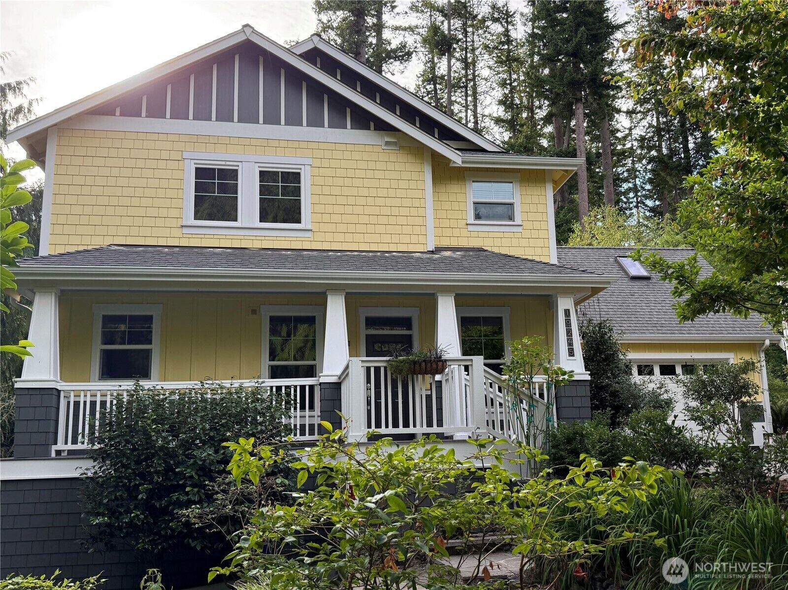 Property Photo:  10245  Ruddy Duck Lane  WA 98110 