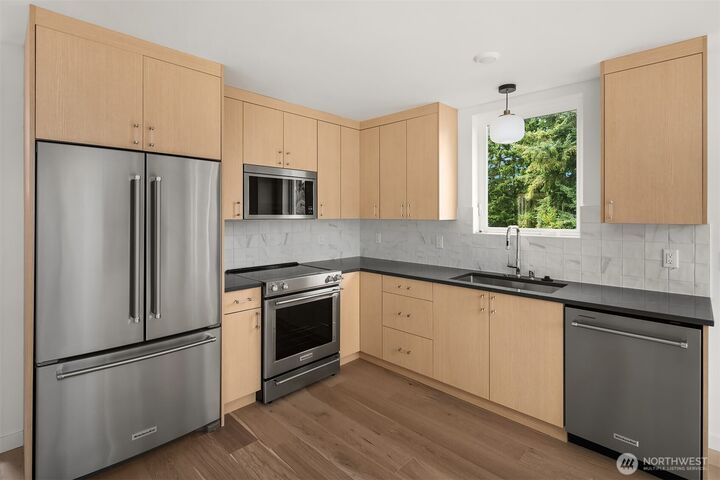 Property Photo: 2028 NE 123rd Street WA 98125