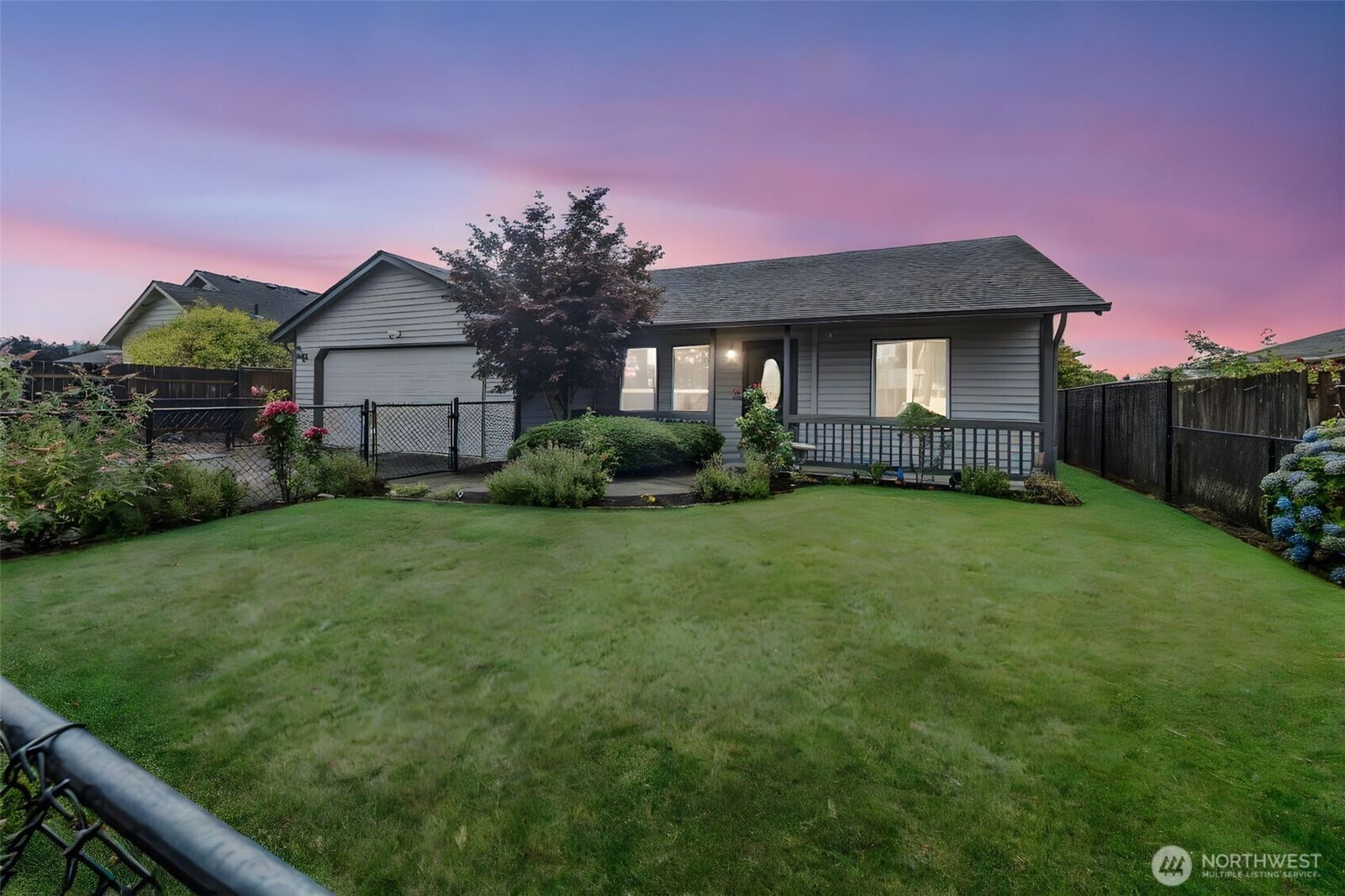 Property Photo:  2320  36th Avenue  WA 98632 