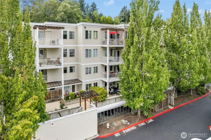 Property Photo: 17426 Bothell Way NE A-204 WA 98011