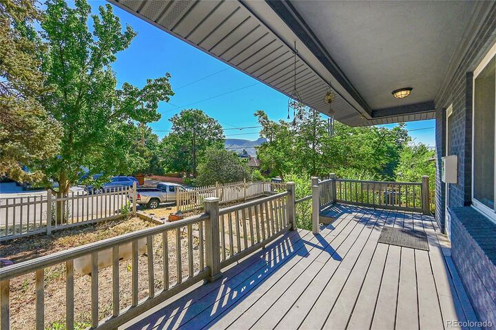 Property Photo:  410 Cheyenne Street  CO 80403 