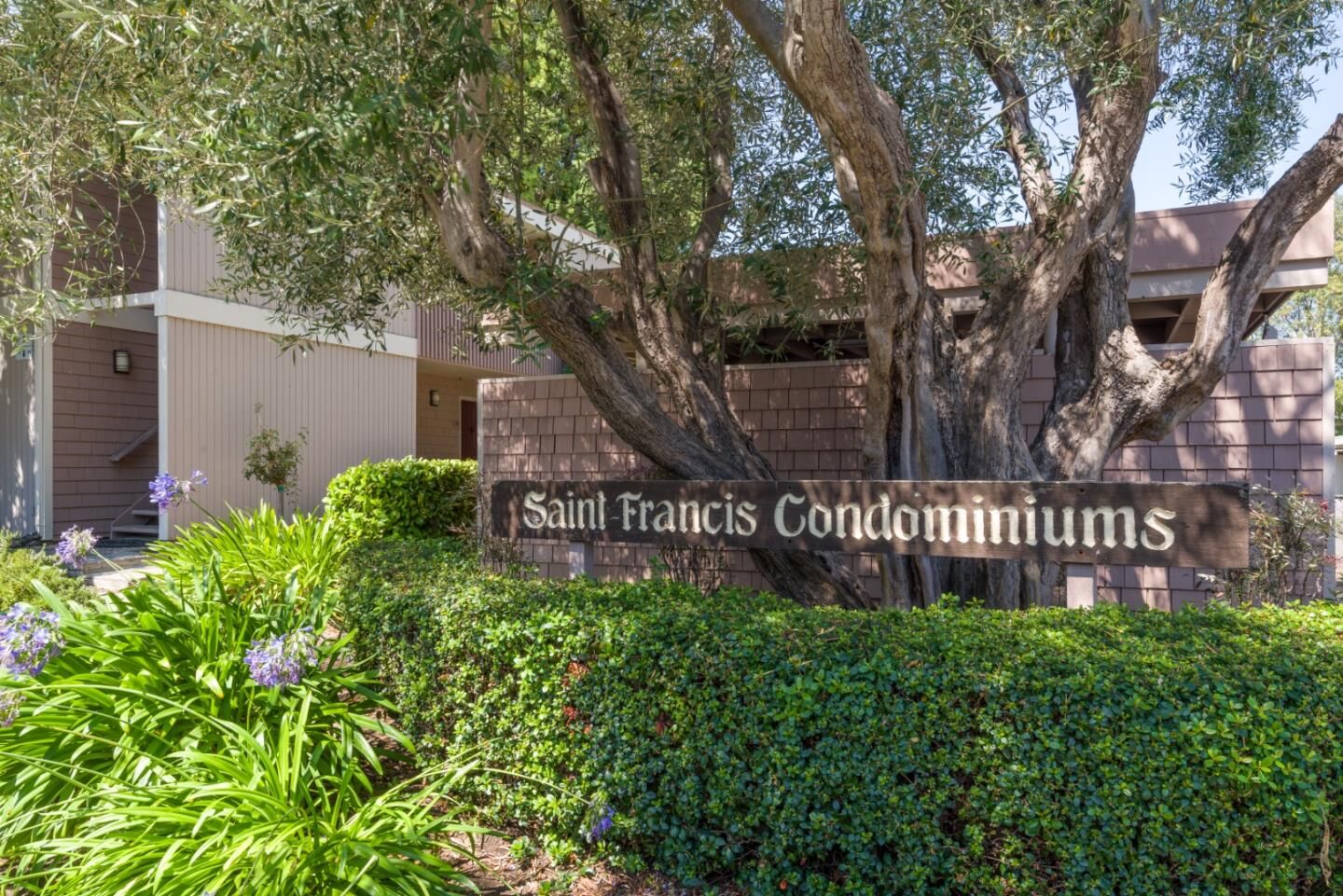 Property Photo: 280 Easy Street 120 CA 94043