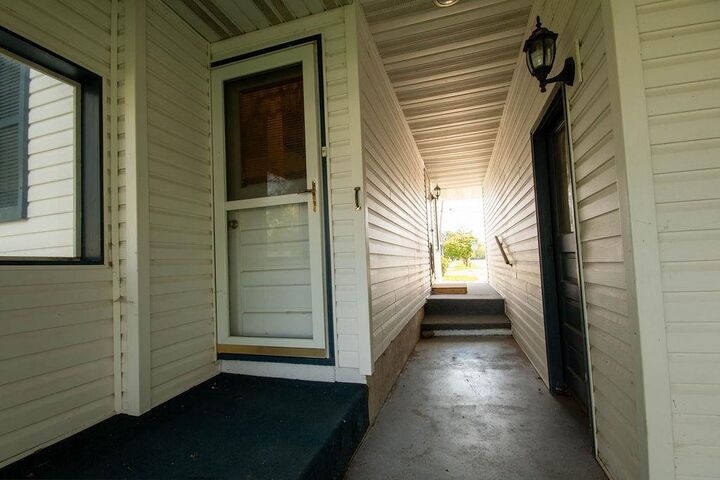 Property Photo:  1226 South Oakhill Avenue  WI 53546 