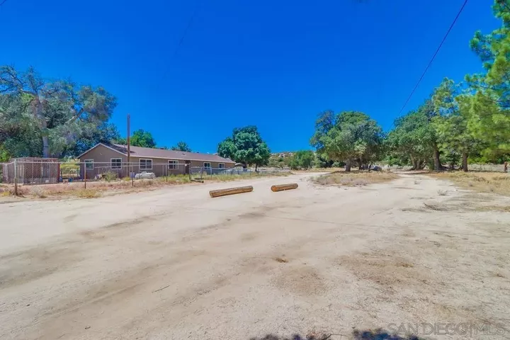 Property Photo:  2920 Ribbonwood Rd  CA 91905 