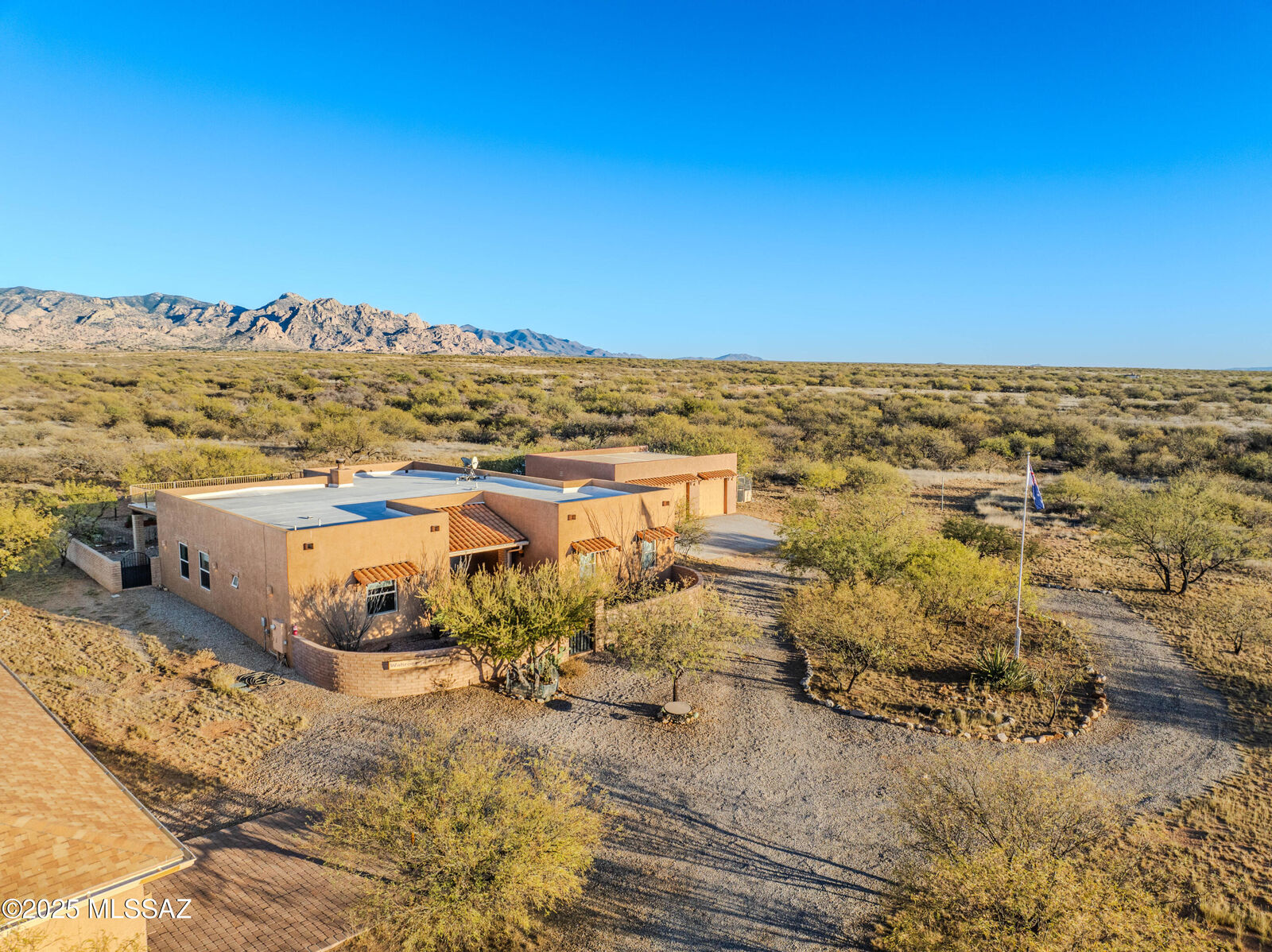Property Photo:  4441 E De Vaca Circle  AZ 85630 