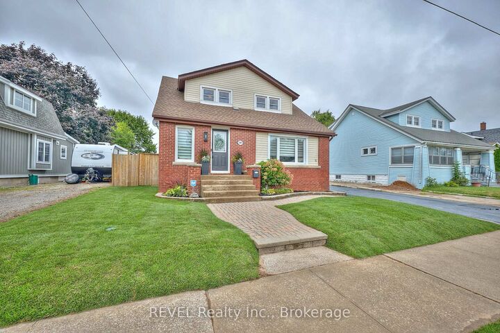 Property Photo: 5849 Symmes Street ON L2G 2G4