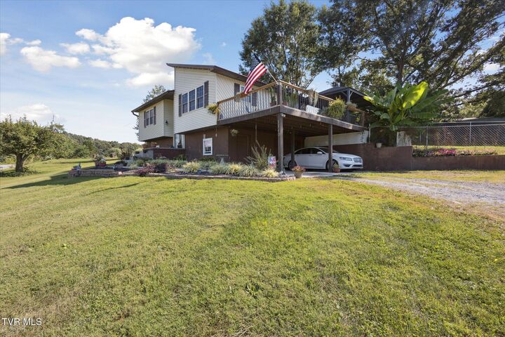 Property Photo:  1140 Hartman Road  TN 37743 