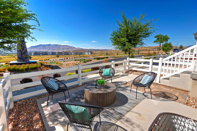 Property Photo: 937 W Sunspear Dr S UT 84045