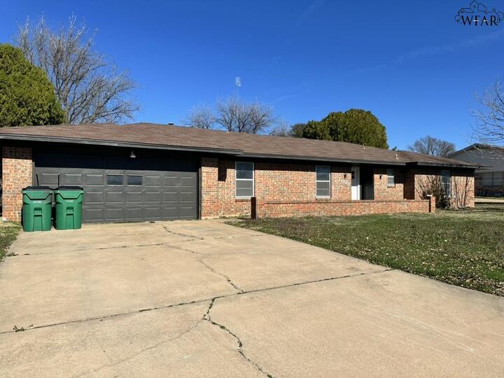 1038 Jan Lee Drive  Burkburnett TX 76354 photo