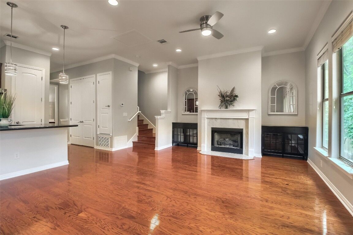 Property Photo: 1115 Kinney Avenue 37 TX 78704