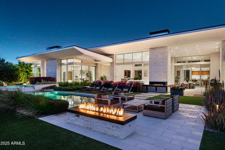 Property Photo: 5611 N Wilkinson Road AZ 85253