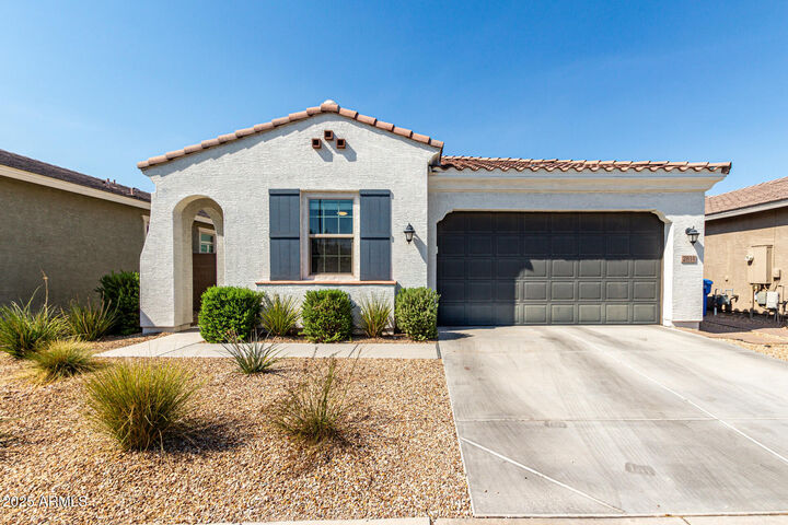 Property Photo: 2834 E Hidalgo Avenue AZ 85040