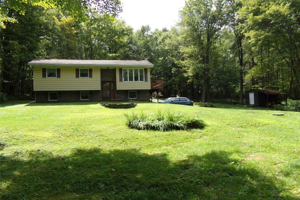 Property Photo: 1164 Quaker Lake Road PA 18812