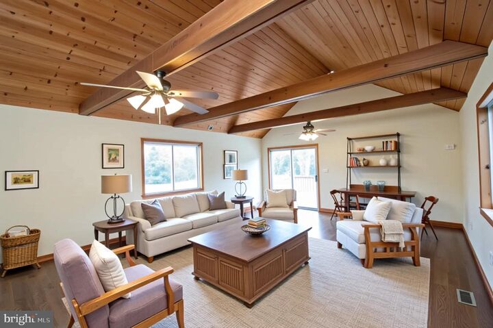 Property Photo: 1622 Town Point Road MD 21613