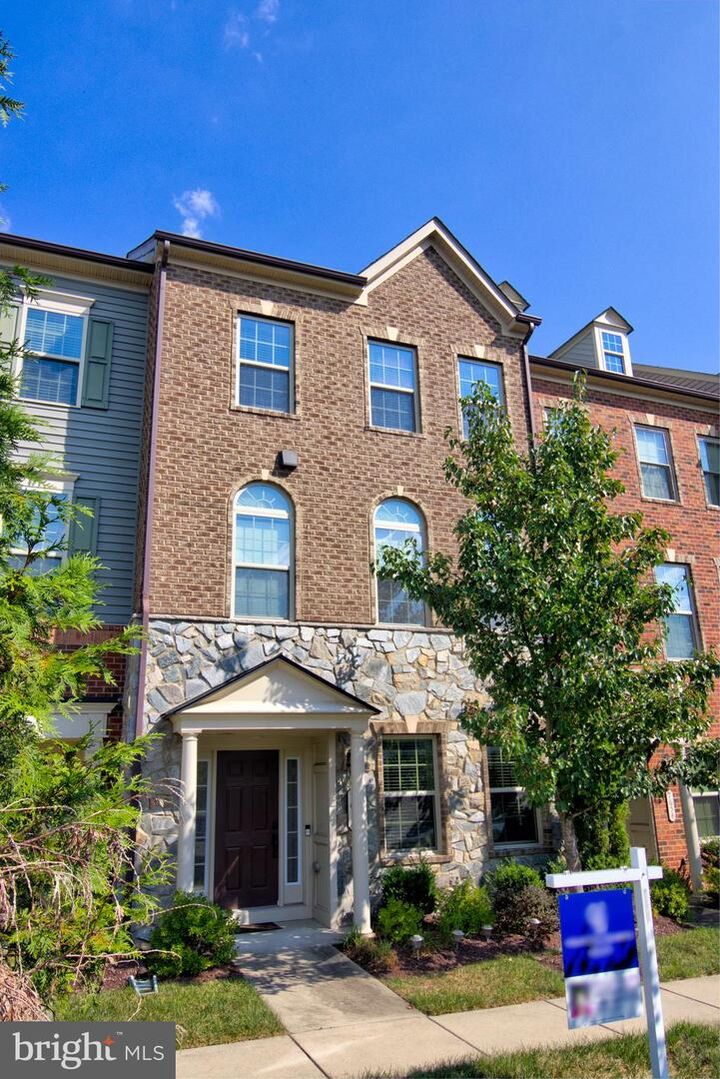 Property Photo:  7652 Telamon Way  MD 21076 