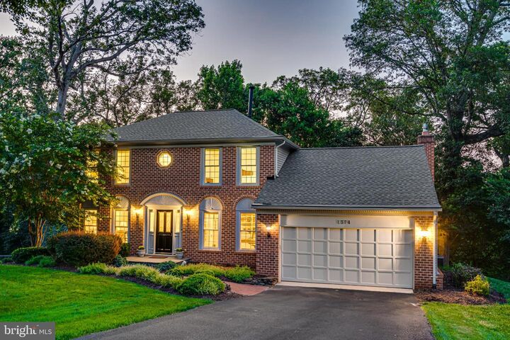 1374 Carpers Farm Way  Vienna VA 22182 photo