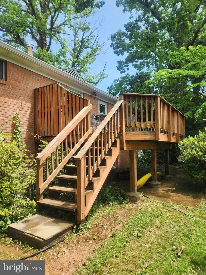 Property Photo: 6812 Algonquin Avenue MD 20817