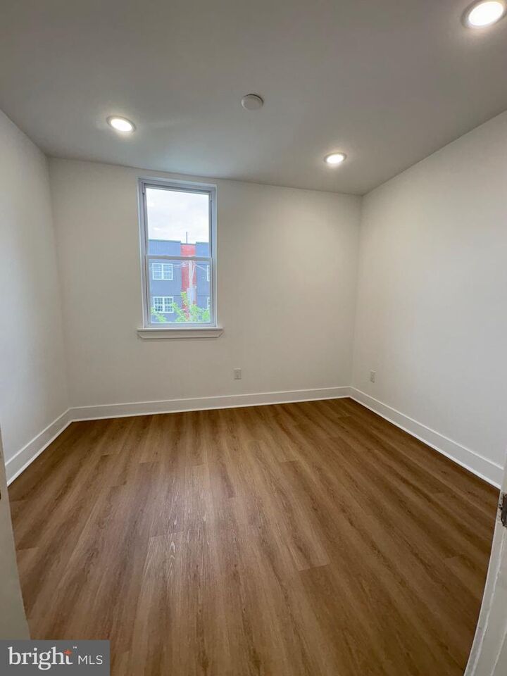 Property Photo: 2104 N 8th Street 3 PA 19122