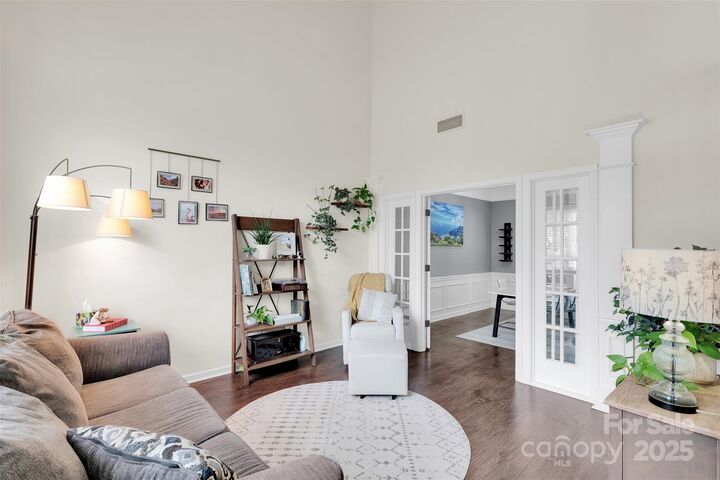 Property Photo: 8818 Baffin Court NC 28269