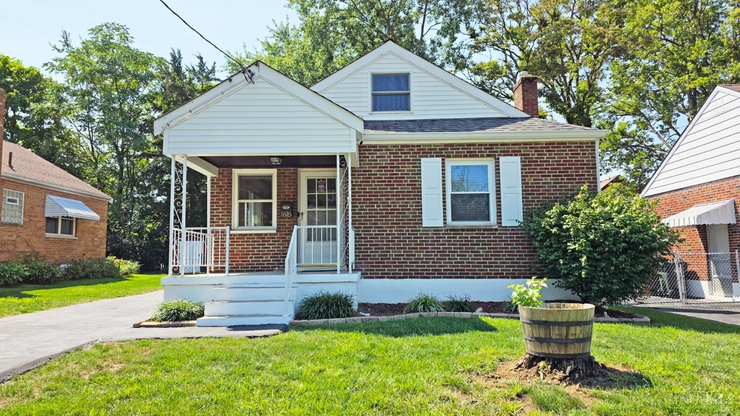 Property Photo: 1615 Marilyn Lane OH 45231