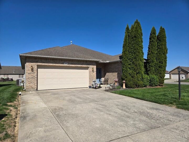 585 Silverado Drive  Wilmington OH 45177 photo