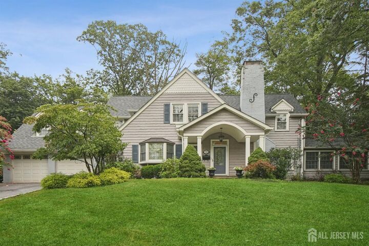 12 Edgewood Road  Edison NJ 08820 photo