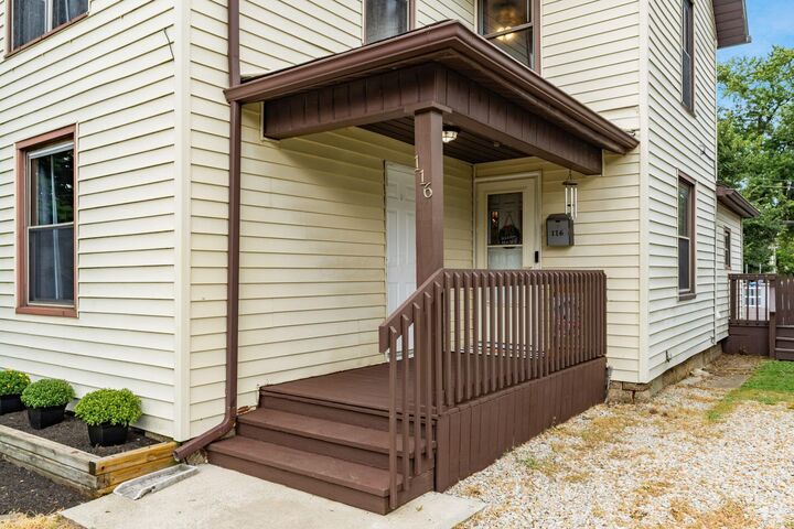 Property Photo: 116 Dewey Avenue OH 43055