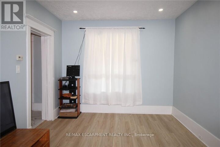 Photo de la propriété:  701 Wilson Street  ON L8L 1V5 