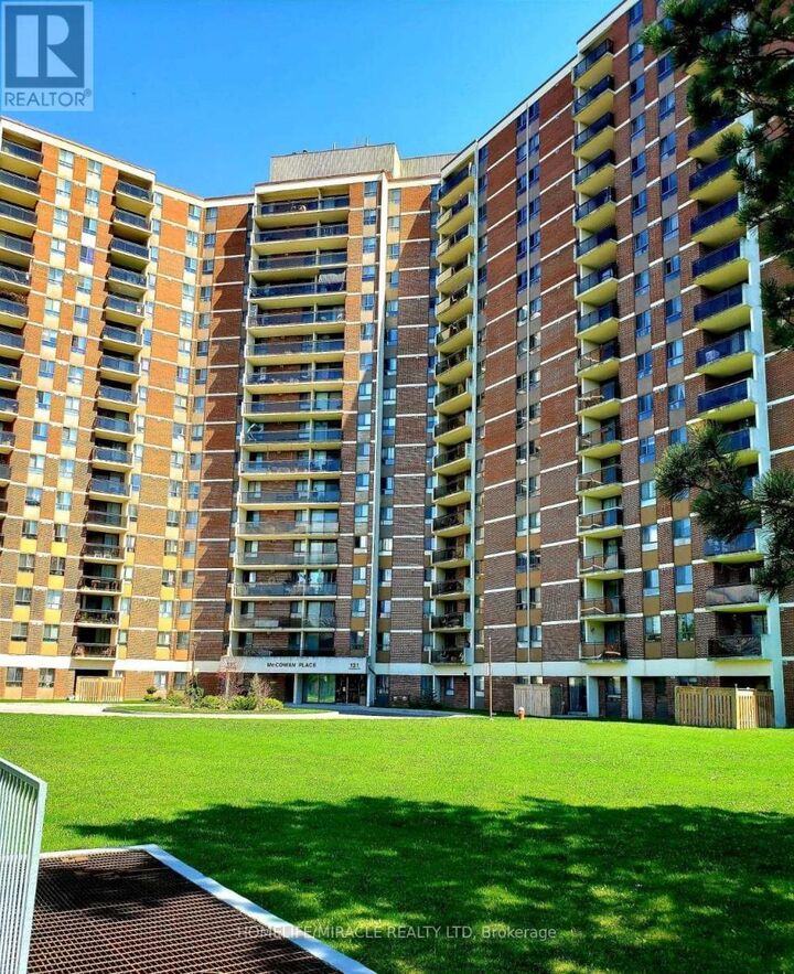 Property Photo:  121 Trudelle Street 814  ON M1J 3K4 