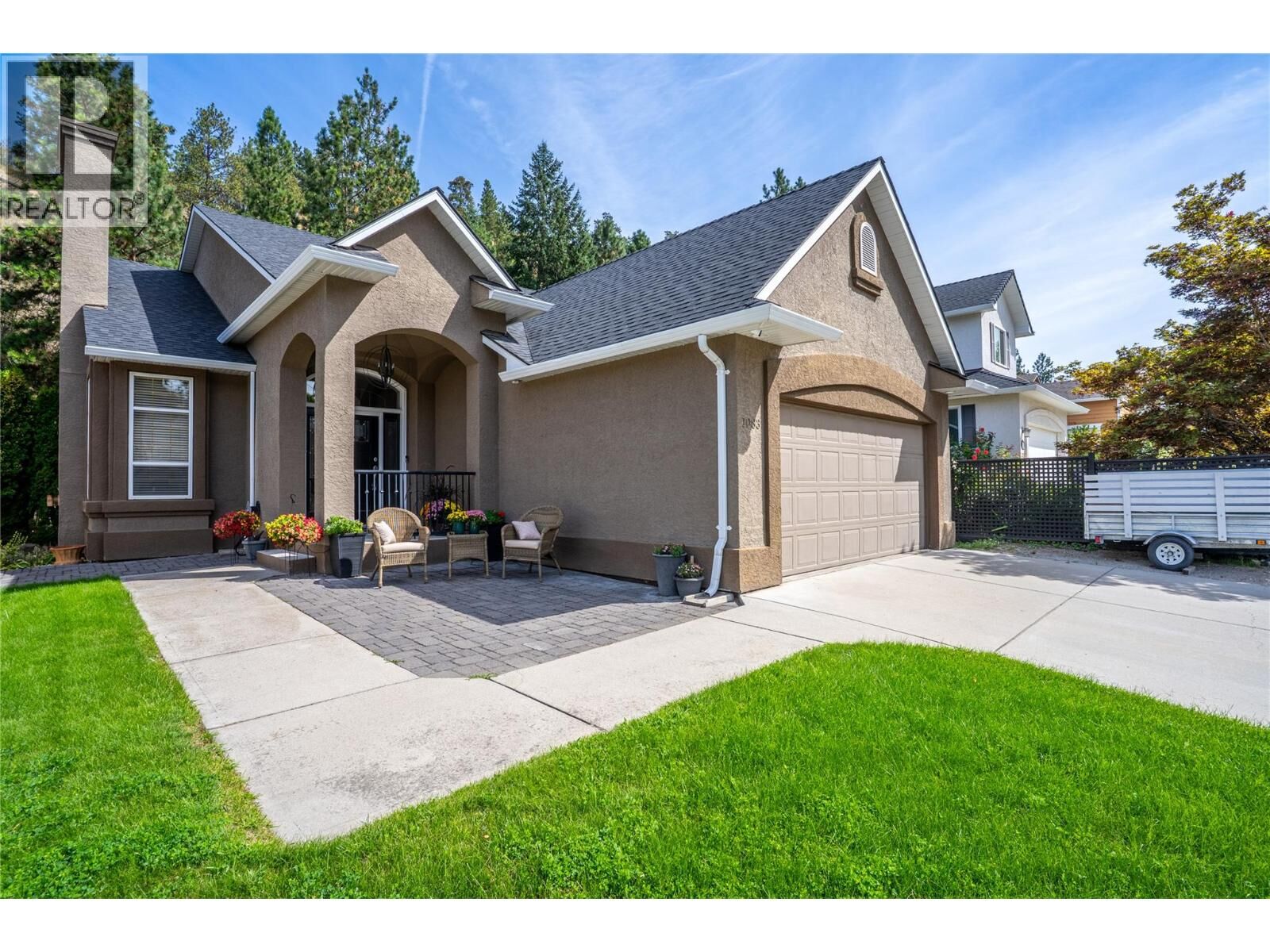 Property Photo: 1083 Chilcotin Crescent BC V1V 2L7