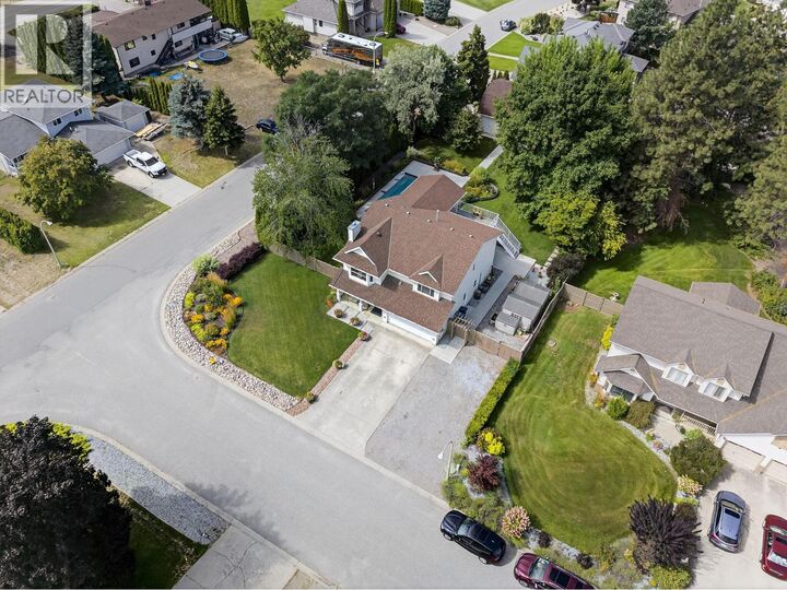 Photo de la propriété: 3920 Mowitch Court BC V1W 4E6