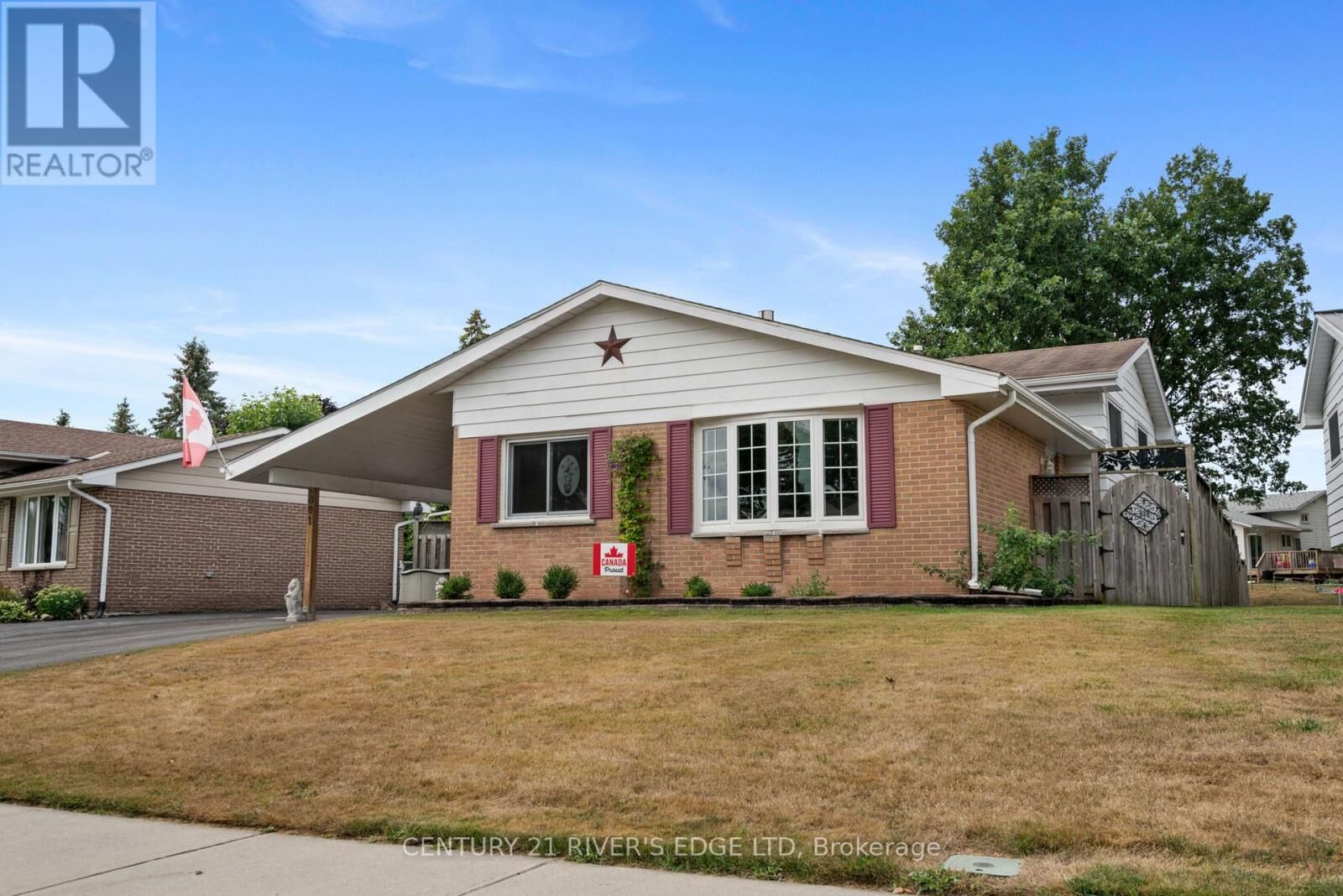 Photo de la propriété: 801 Tupper Street ON K6V 6A2